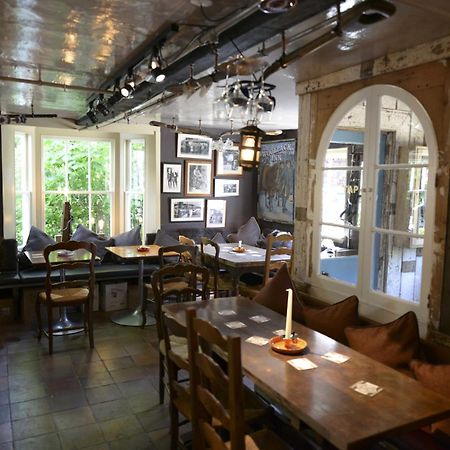 The Woolpack Inn Wavehorne 外观 照片